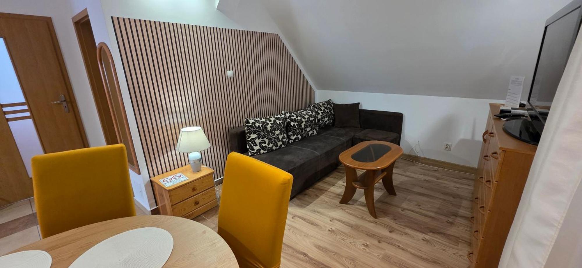 Ferienwohnung Cudowny Zakatek Z Ogrodem I Basenem Bukwica  Exterior foto